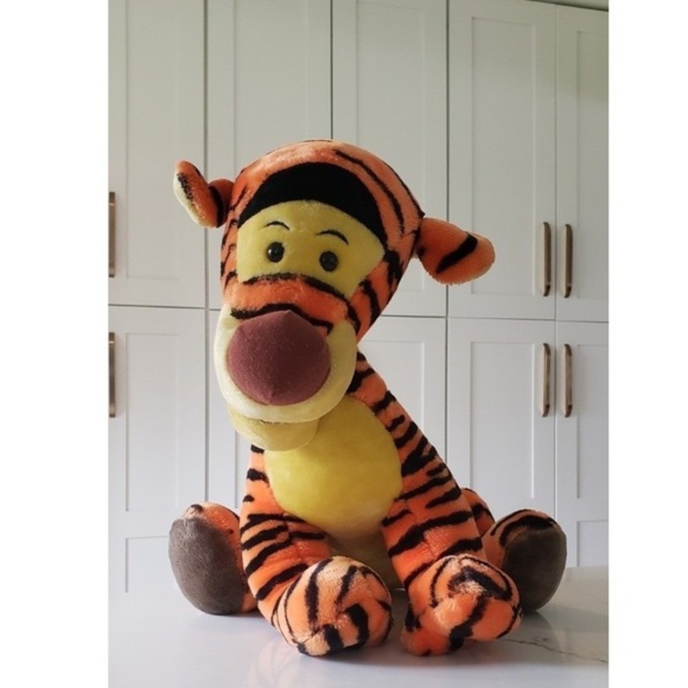 Disneyland Tigger Plush Vintage Large Orange Disney Park Collectible Nursery Toy